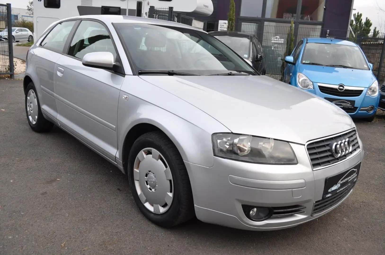 Audi A3 1.6 Attraction * AUTOMATIC - 73.900 KM * Silber - 1