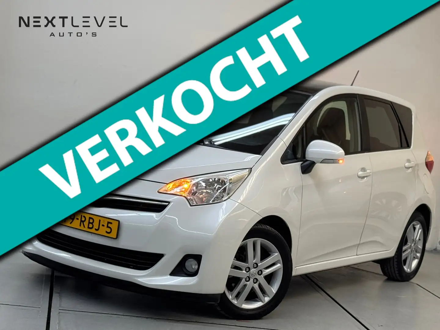 Toyota Verso-S 1.3 VVT-i Dynamic Panodak Camera Trekhaak Alb - 1
