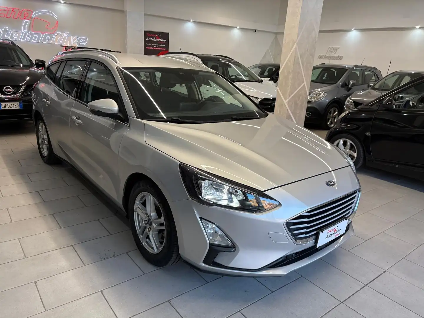 Ford Focus SW 1.5 ecoblue *UNIPRO*FINANZIABILE* Plateado - 1