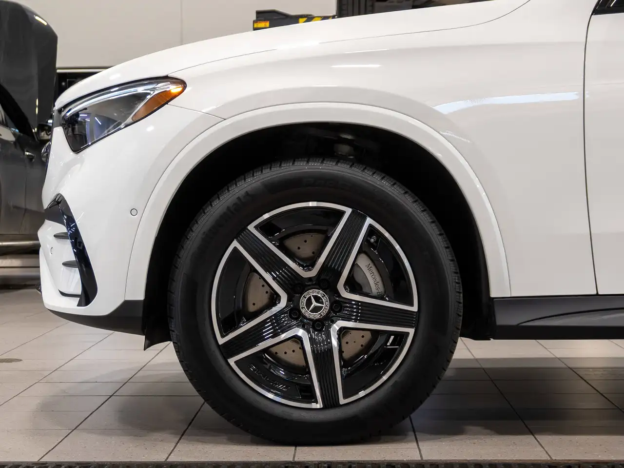 Mercedes-Benz GLC снимка Mercedes-Benz GLC
