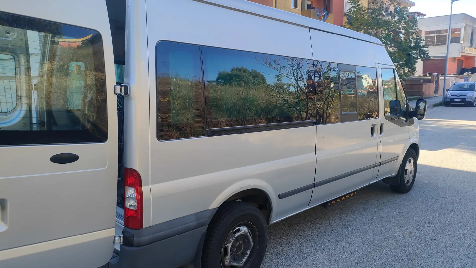 Ford Transit Bus 115 T350 srebrna - 2