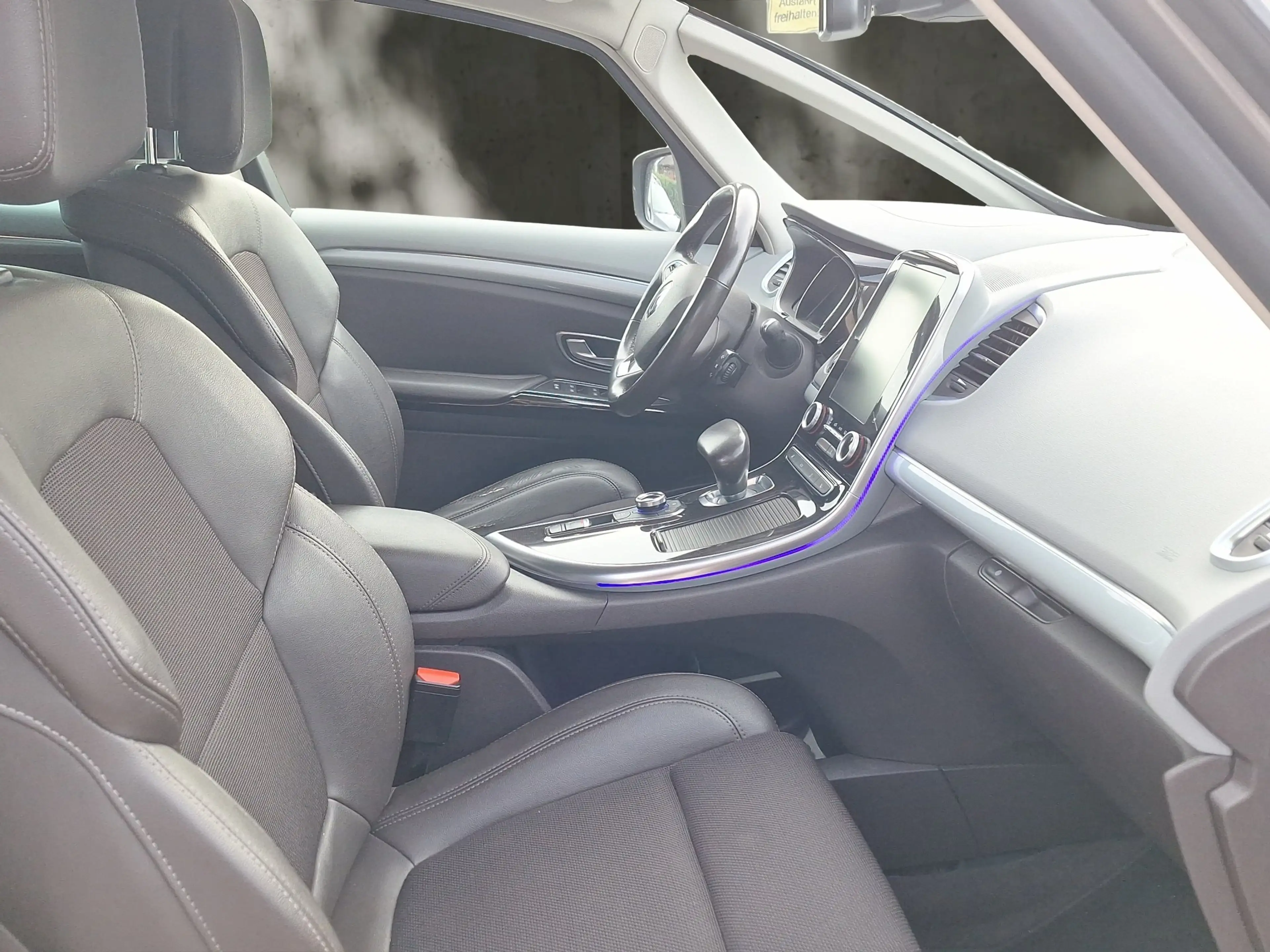 Renault Espace Intens — photo 10