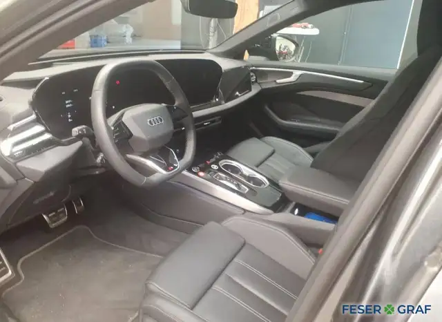 Audi A6 view 6