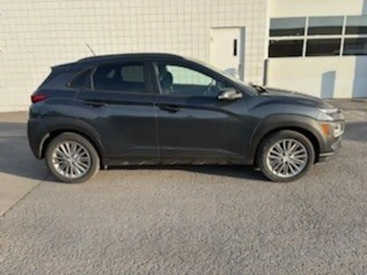 Hyundai KONA снимка Hyundai KONA
