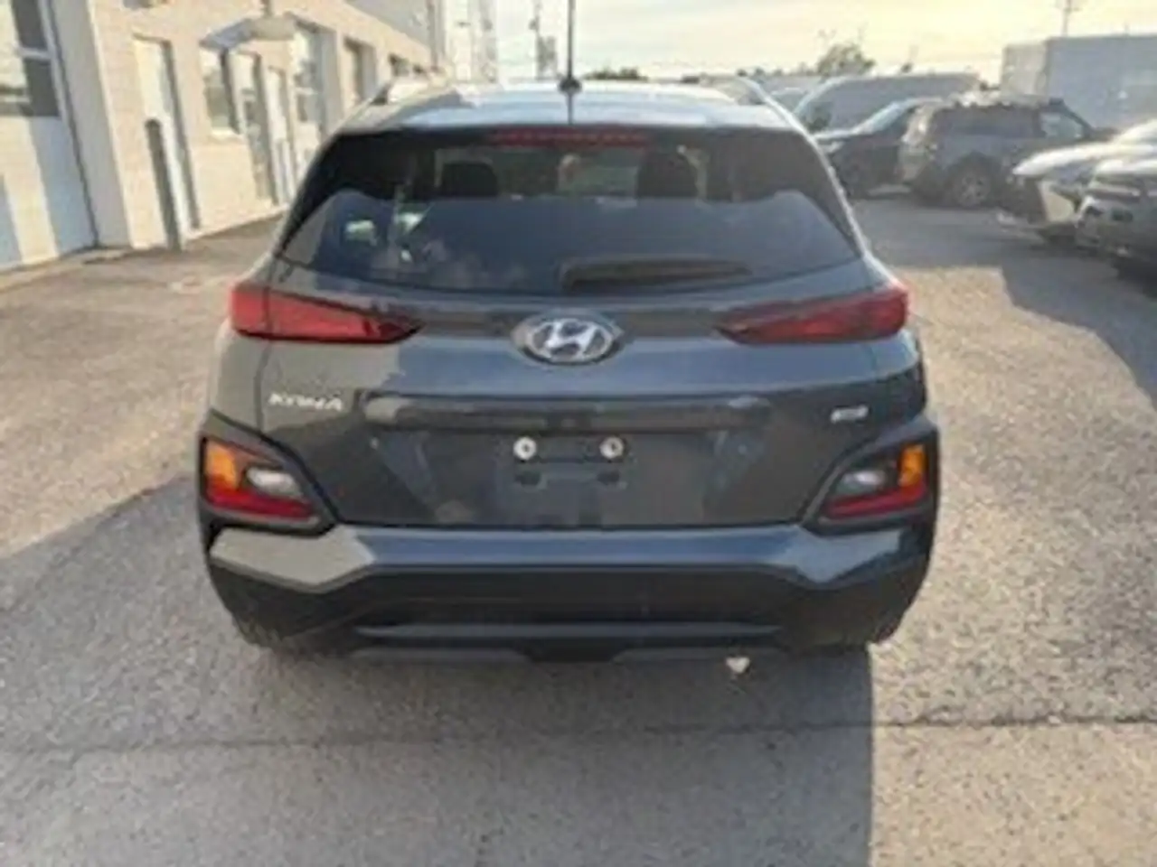 Hyundai KONA снимка Hyundai KONA