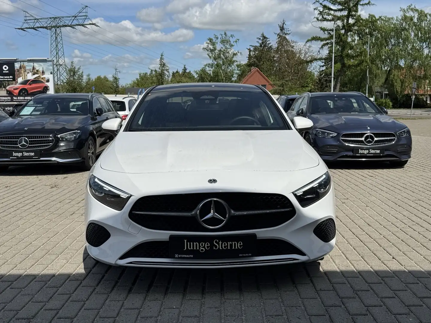 Mercedes-Benz A 200 A 200 Limousine Progressive Advanced Pano Multibeam Smartphone Integration Weiß - 2