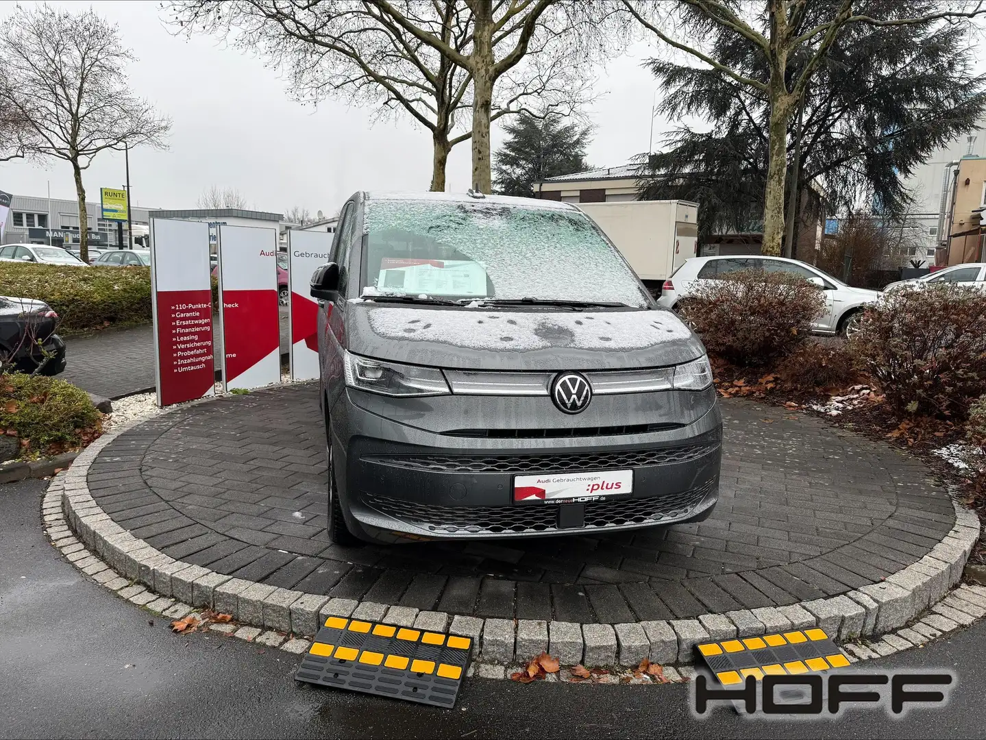 Volkswagen T7 Multivan Acc Kamera Led Harman Kardon Navi Grau - 2