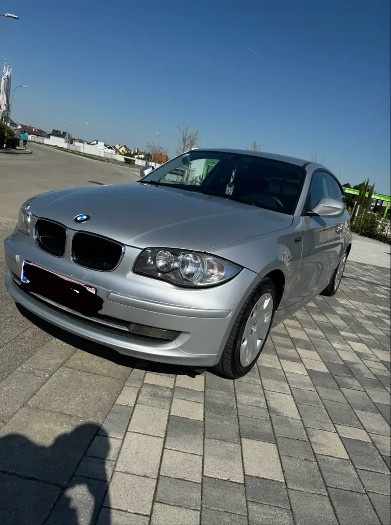 BMW 118 118D Österreich-Paket Aut. Grau - 1