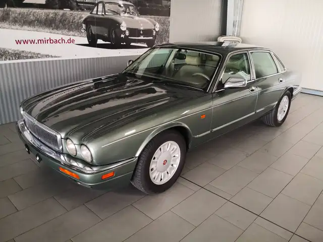 Jaguar Daimler view 3