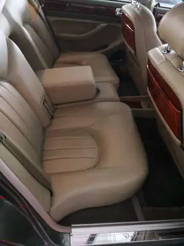 Jaguar Daimler view 6