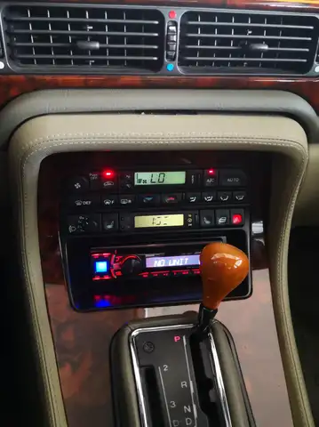 Jaguar Daimler view 11