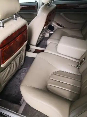Jaguar Daimler view 10