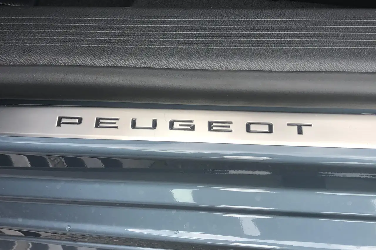 Peugeot 308 2026 — фото 10