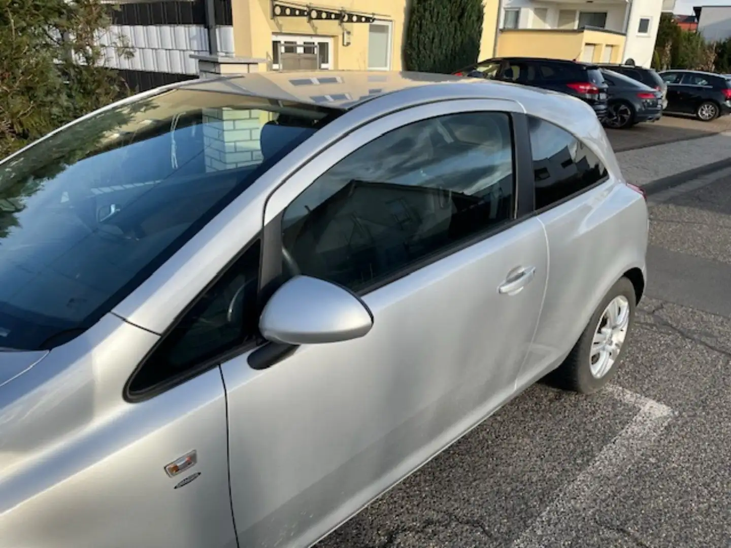 Opel Corsa Satellite Grau - 2
