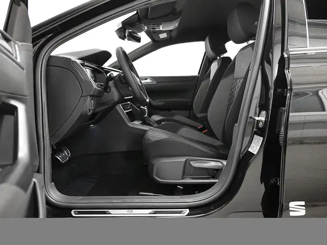 Volkswagen Polo view 12