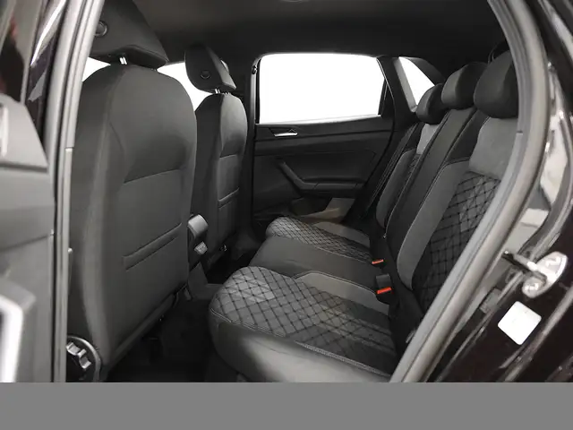 Volkswagen Polo view 13