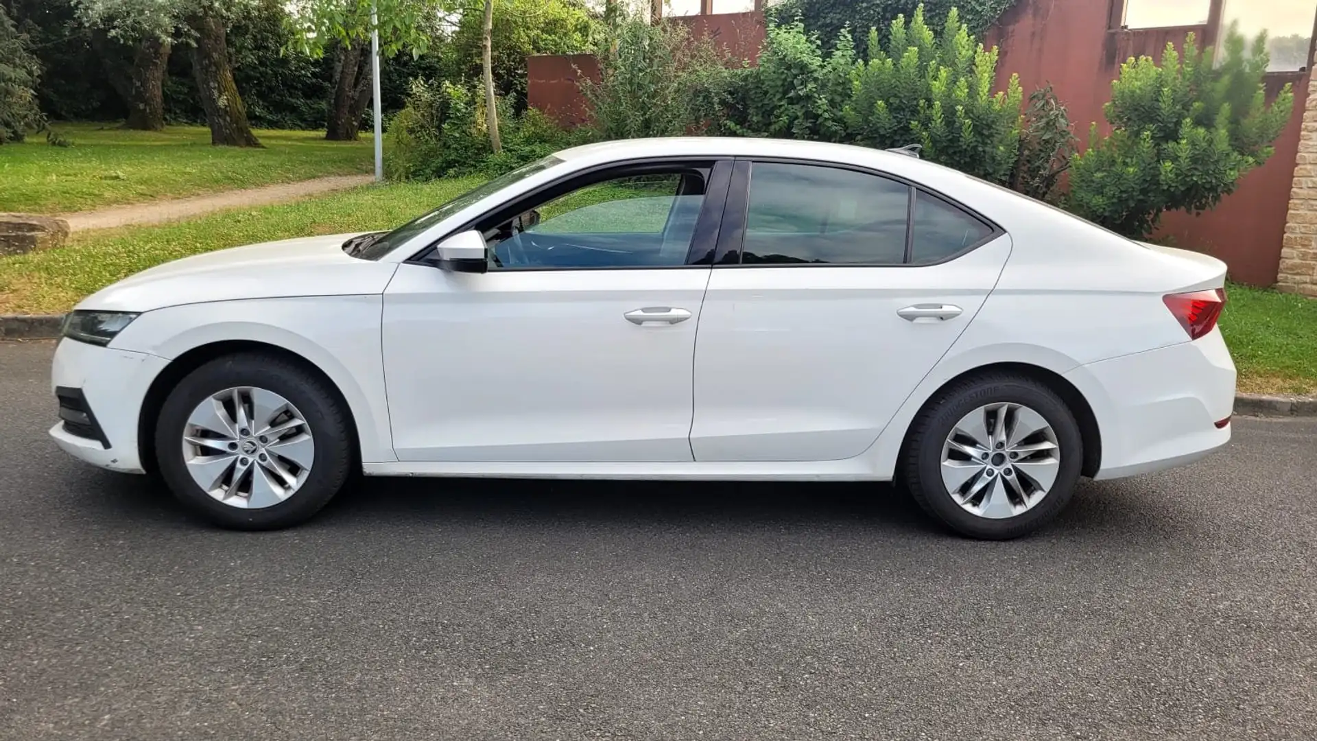 Skoda Octavia Octavia 2.0 TDI 150 ch SCR FAP DSG7 Business Blanc - 2