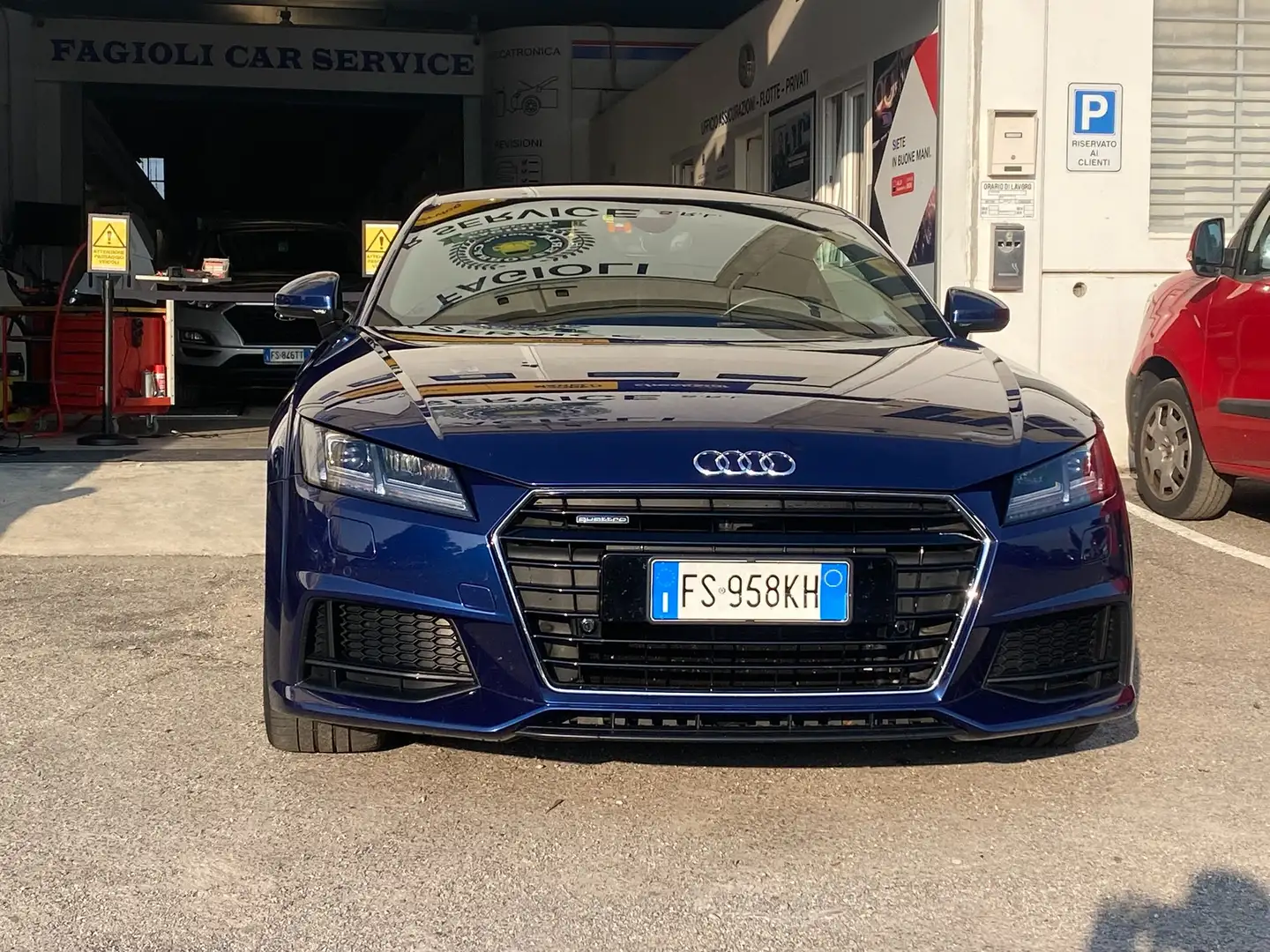 Audi TT TT 2.0 S-LINE quattro dsg Blu/Azzurro - 2