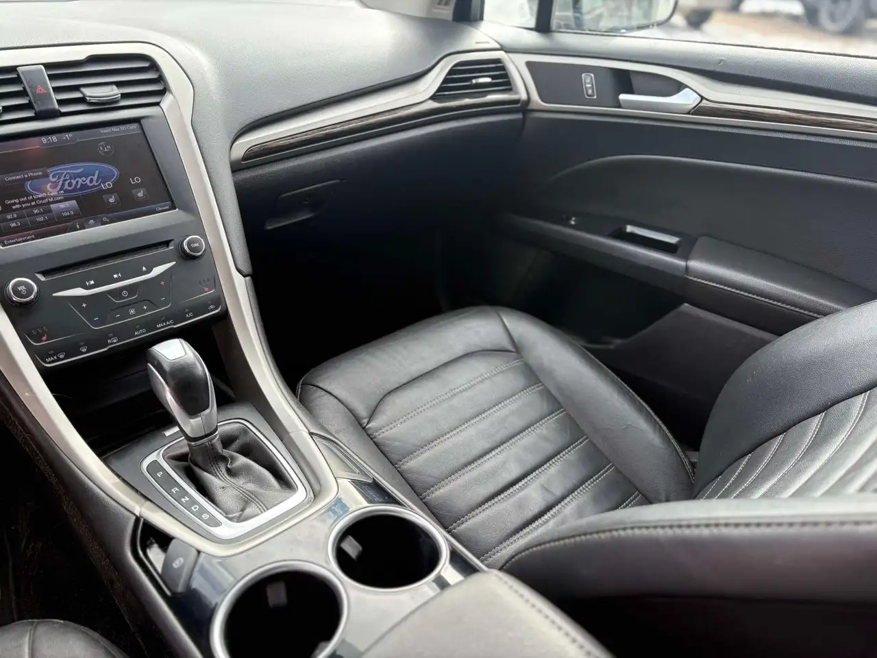 Ford Fusion снимка Ford Fusion