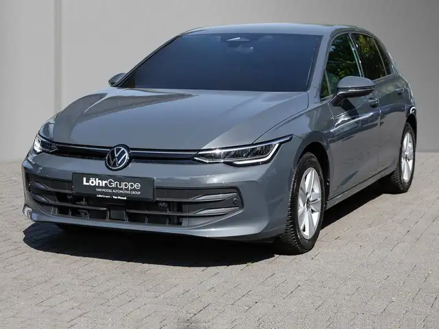Volkswagen Golf view 4
