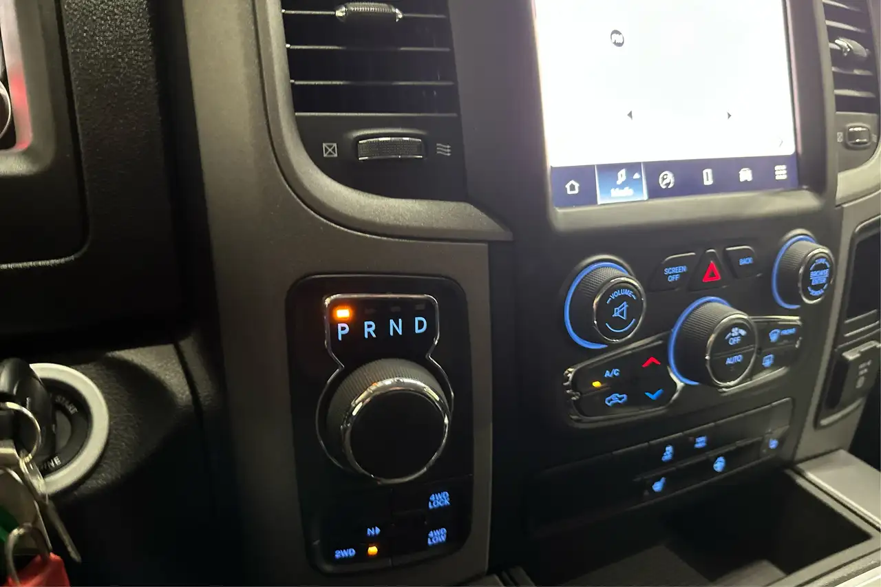 RAM 1500 снимка RAM 1500