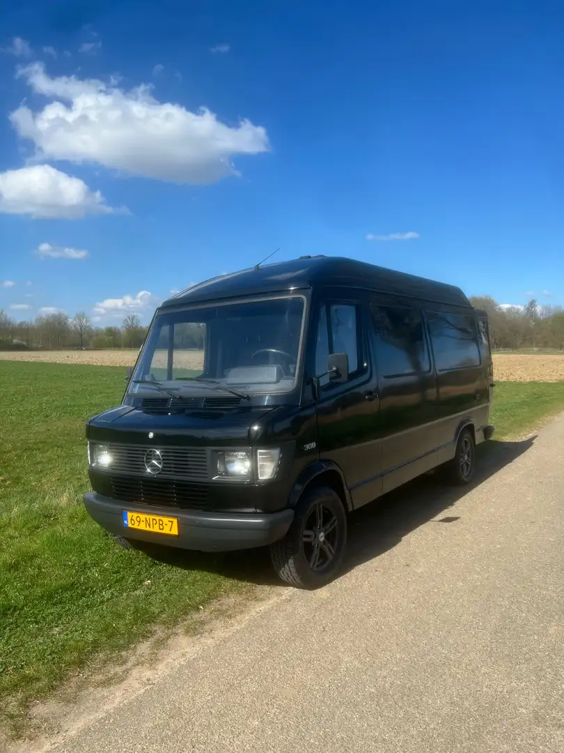 Mercedes-Benz 308 Camperombouw Чорний - 1
