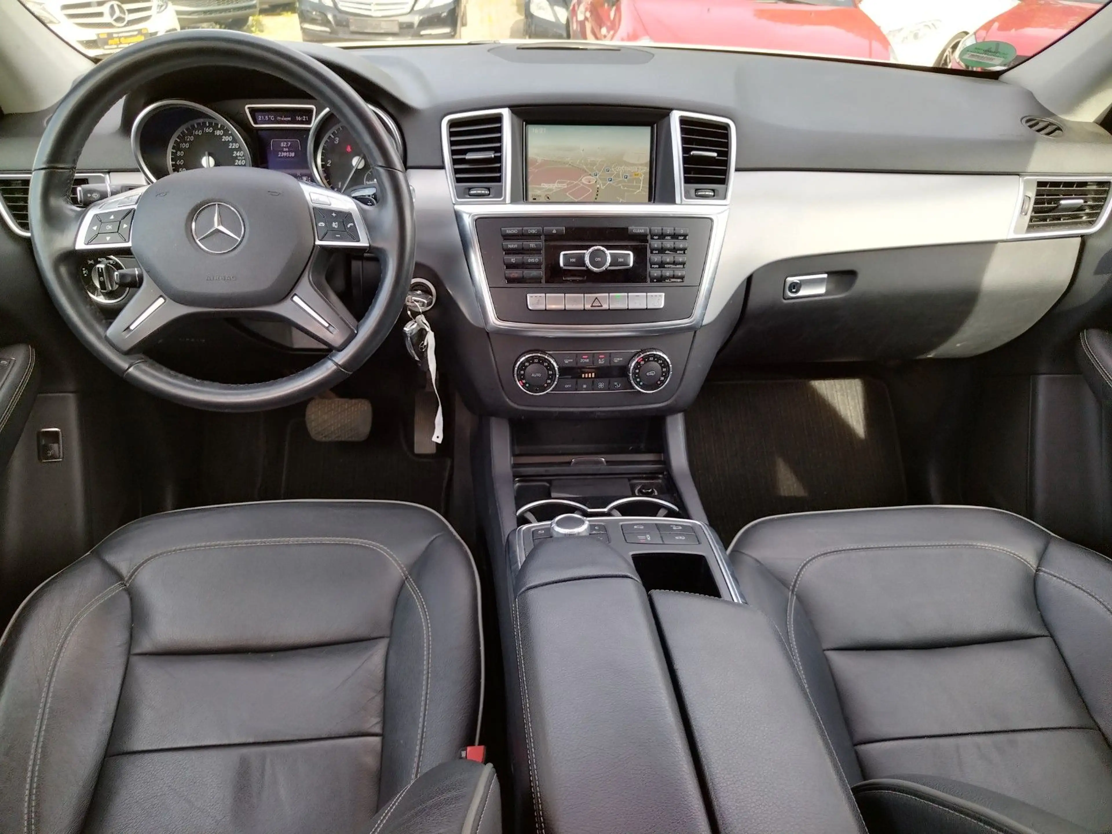 Mercedes-Benz ML 350 ML ML 350 CDI BlueTec 4Matic — photo 13
