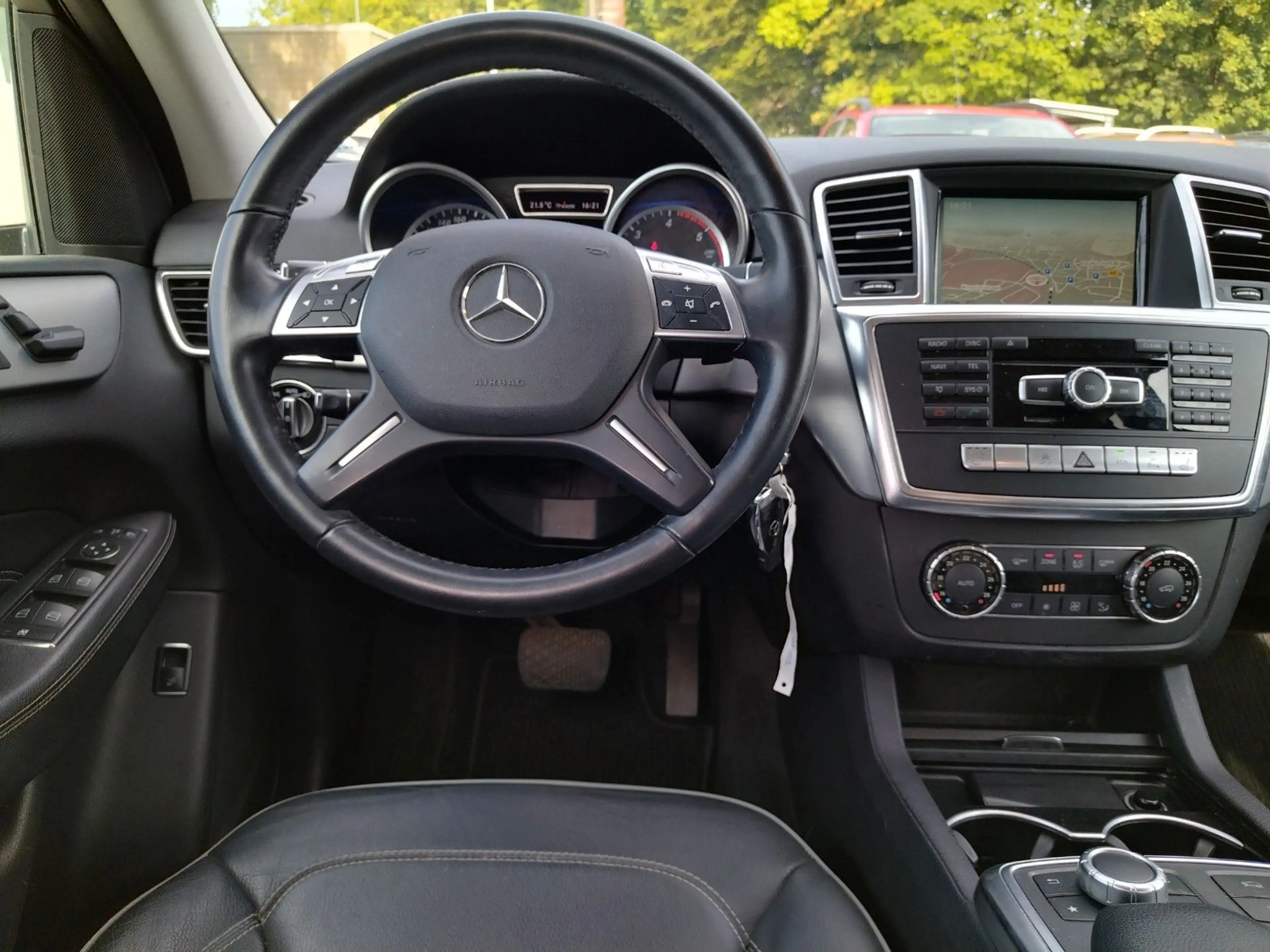 Mercedes-Benz ML 350 ML ML 350 CDI BlueTec 4Matic — photo 15