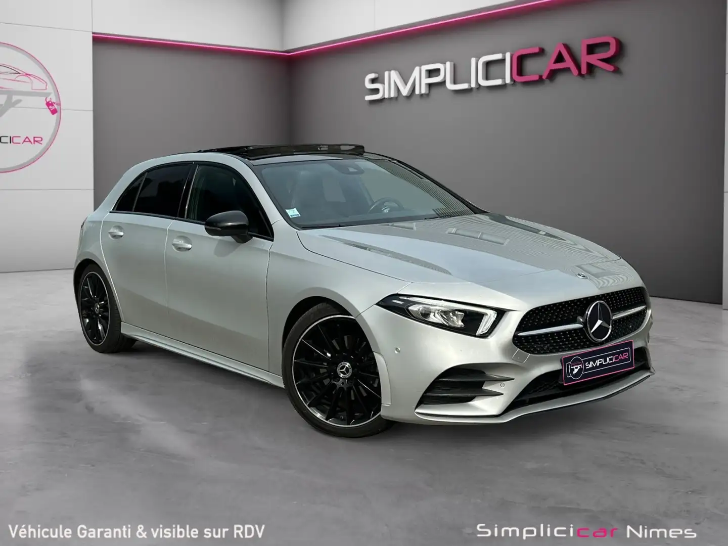 Mercedes-Benz AMG Line Gris - 1