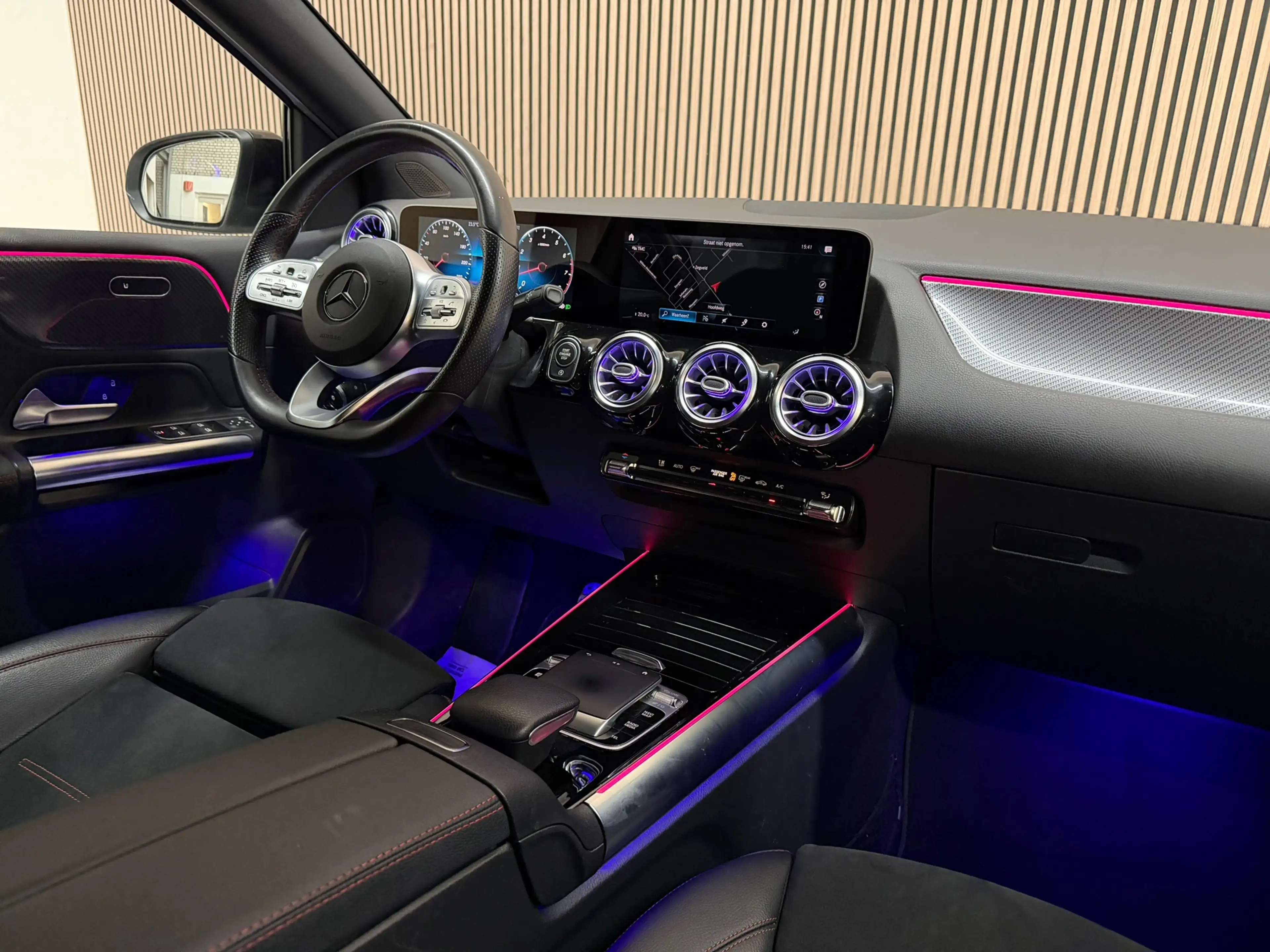 Mercedes-Benz B 250 Edition1 AMG-Pakket 2019 LED CAMERA — photo 18