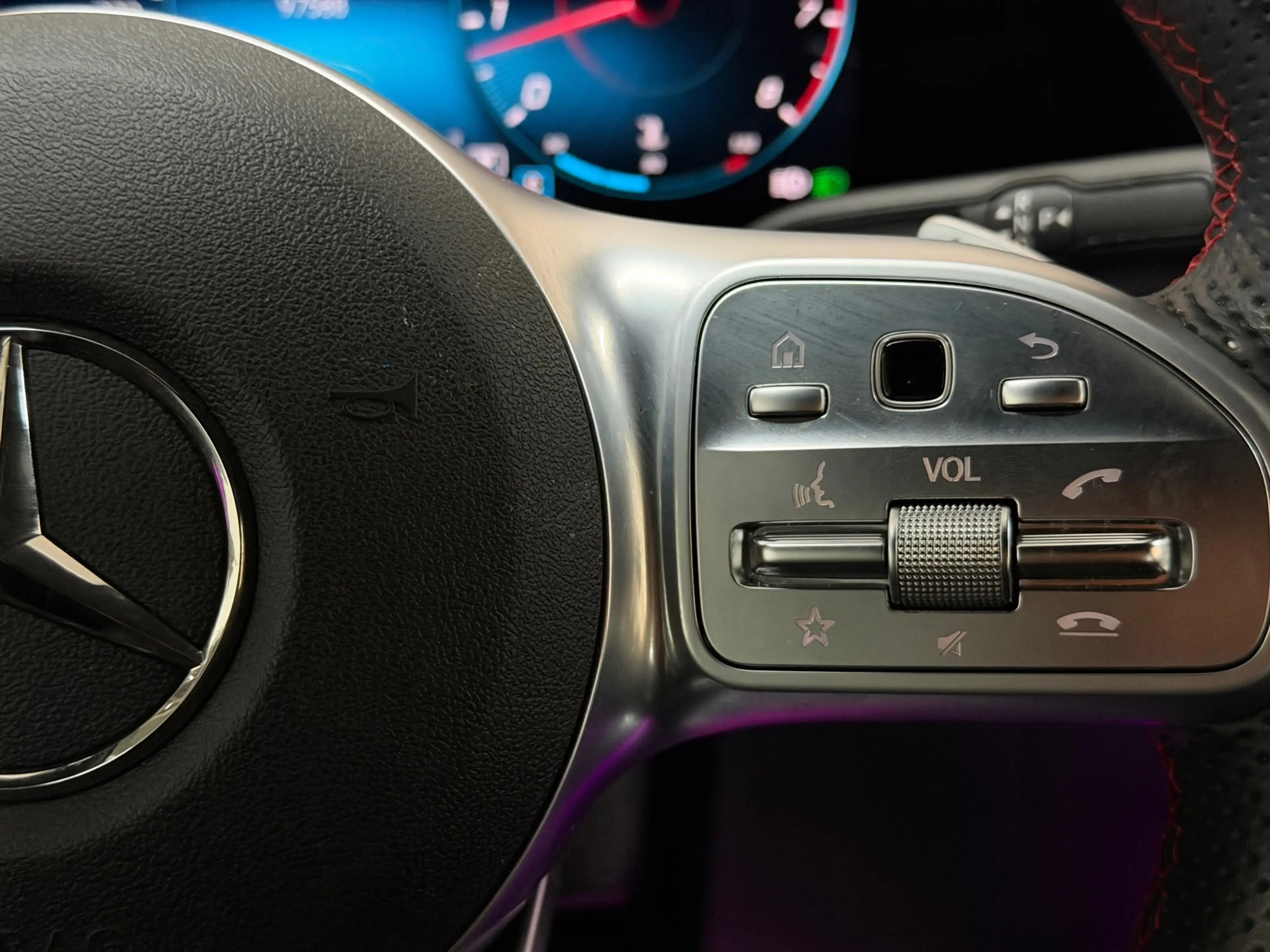 Mercedes-Benz B 250 Edition1 AMG-Pakket 2019 LED CAMERA — photo 22