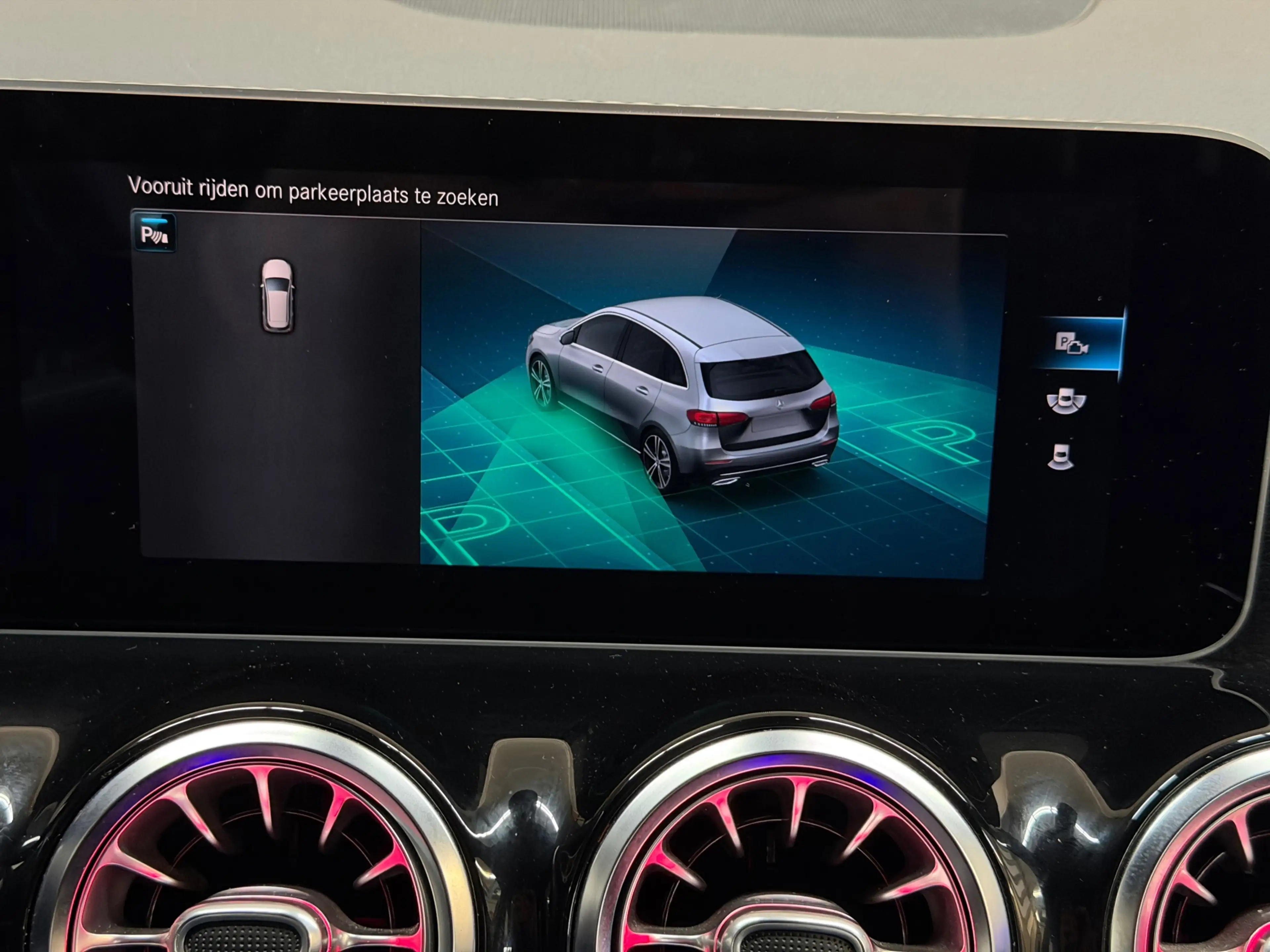 Mercedes-Benz B 250 Edition1 AMG-Pakket 2019 LED CAMERA — photo 33