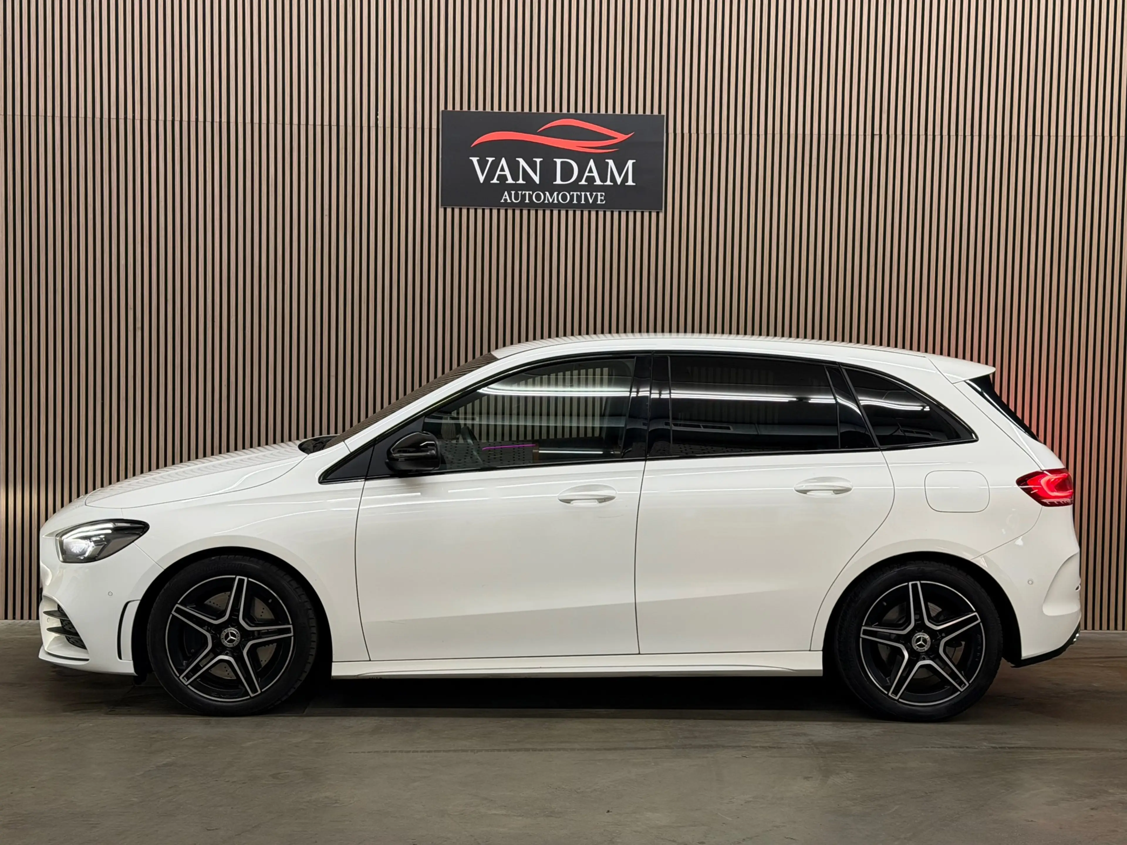 Mercedes-Benz B 250 Edition1 AMG-Pakket 2019 LED CAMERA — photo 4