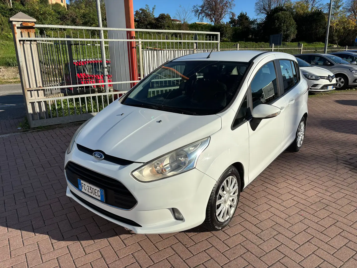 Ford B-Max B-Max 1.0 ecoboost Plus 100cv E6 Bianco - 1