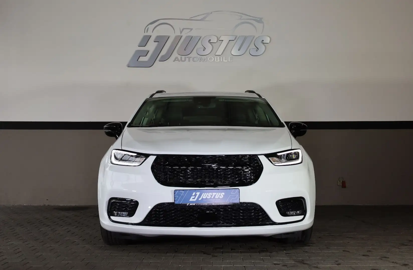 Chrysler Pacifica Touring 3.6 V6/ACC/TTW/KAMERA/SHZ/R17 Weiß - 2