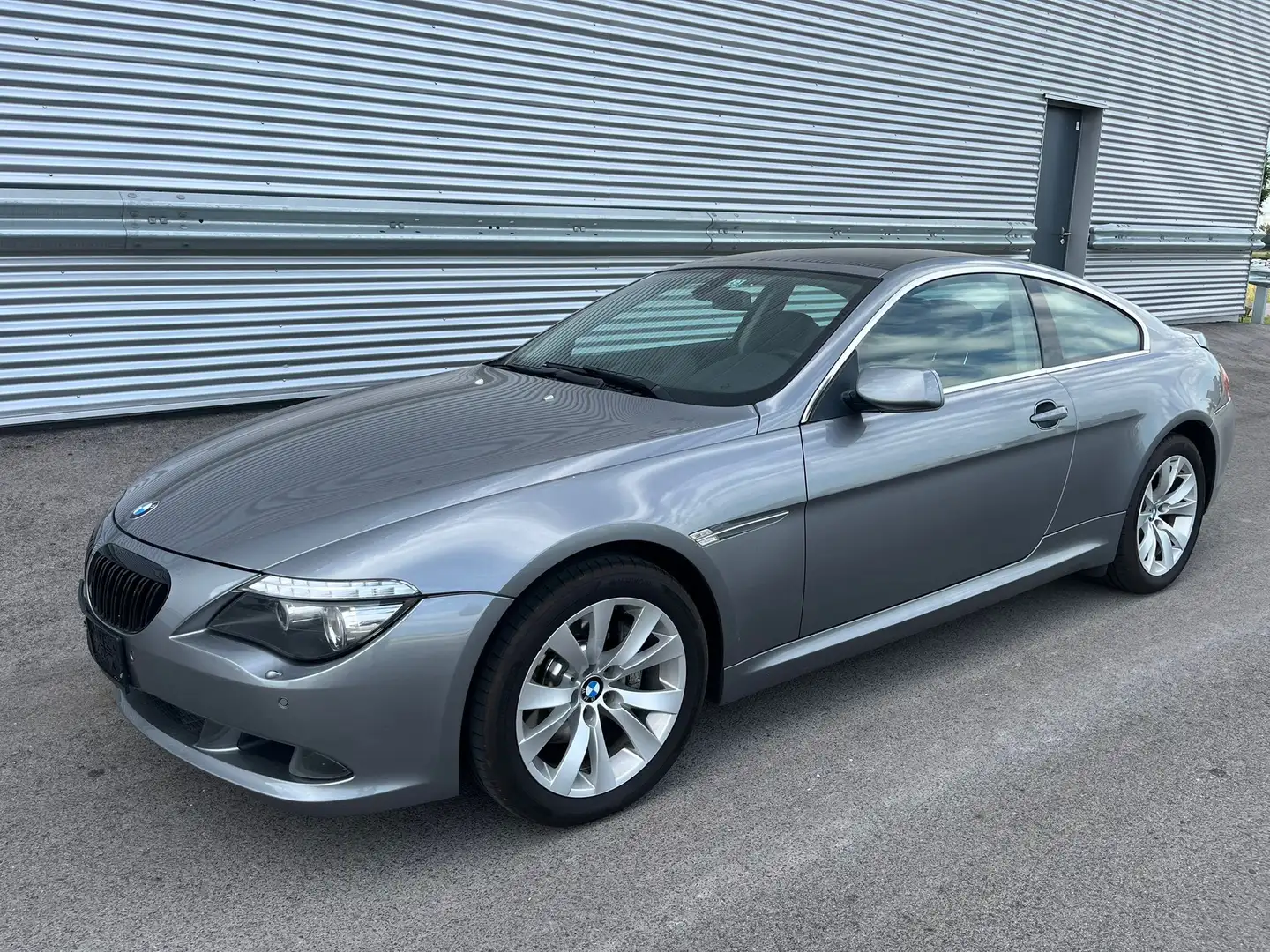 BMW 630 i Aut. ID:3 Grau - 2