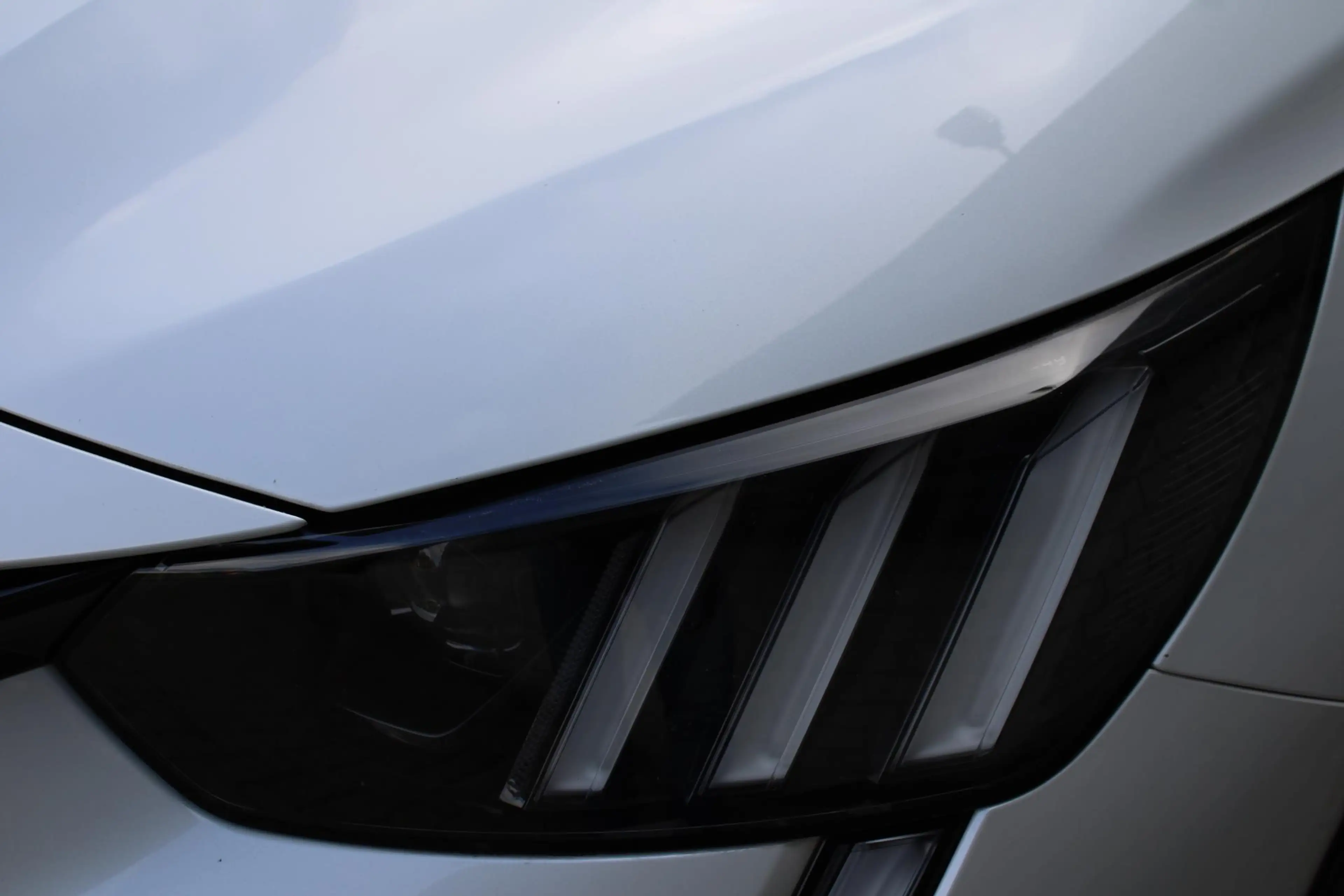 Peugeot e-208 EV GT 350 50 kWh — photo 11