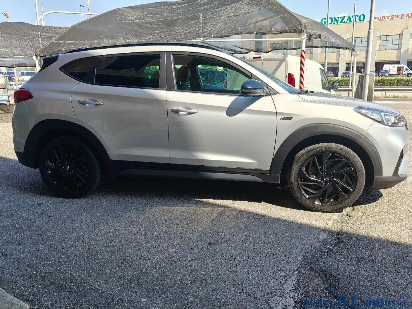 Hyundai TUCSON 1.6 crdi 48V NLine Safety&Sound Pack 2wd 136cv Grigio - 2