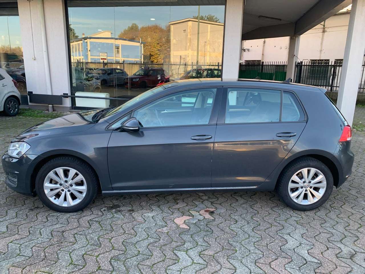 Volkswagen Golf 5p16tdi 7blue motion confortline 110cv DSG