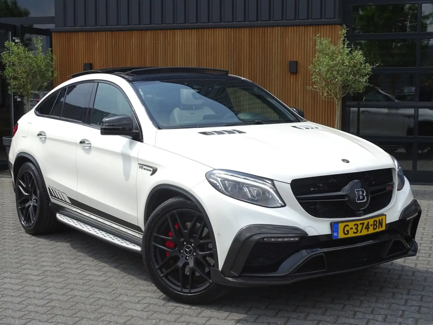 Mercedes-Benz GLE 63 AMG S V8 BI-turbo 586PK 4MATIC BRABUS e.d. / LED Fehér - 2