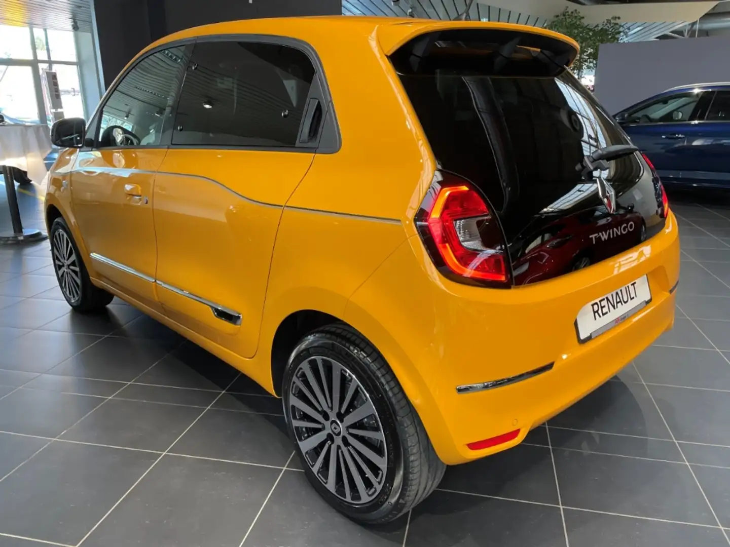 Renault Twingo Techno Electric Soundsystem Klimaautom SHZ Navi DA Jaune - 2