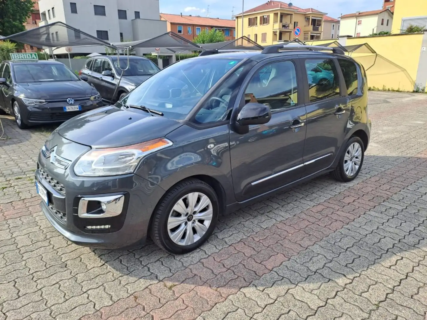 Citroen C3 Picasso VTi 95 Exclusive Grigio - 1