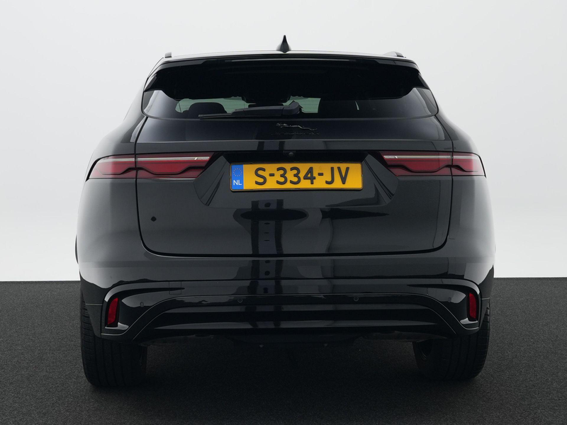 Jaguar F-Pace 2.0 P400e PHEV R-Dynamic Black | Cold Climate Pack — photo 6