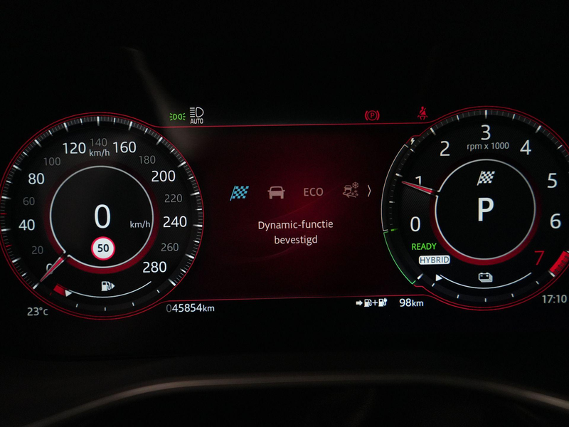 Jaguar F-Pace 2.0 P400e PHEV R-Dynamic Black | Cold Climate Pack — photo 13