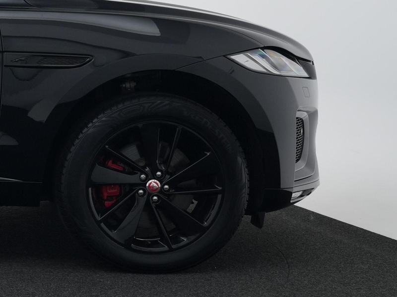 Jaguar F-Pace 2.0 P400e PHEV R-Dynamic Black | Cold Climate Pack — photo 8
