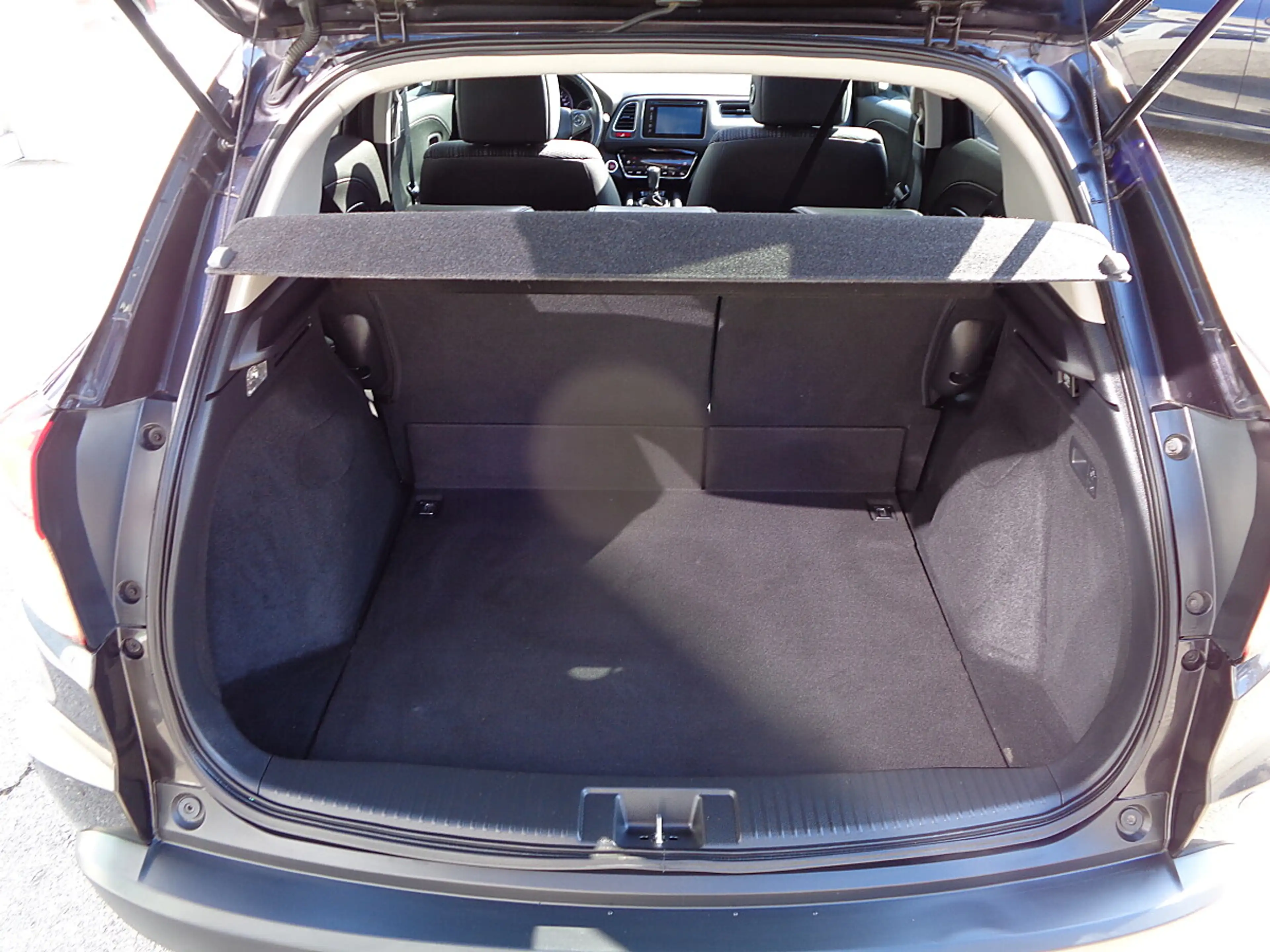 Honda HR-V 1.6 i-DTEC Executive TOP AUSSTATTUNG PANORAMA L... — photo 5