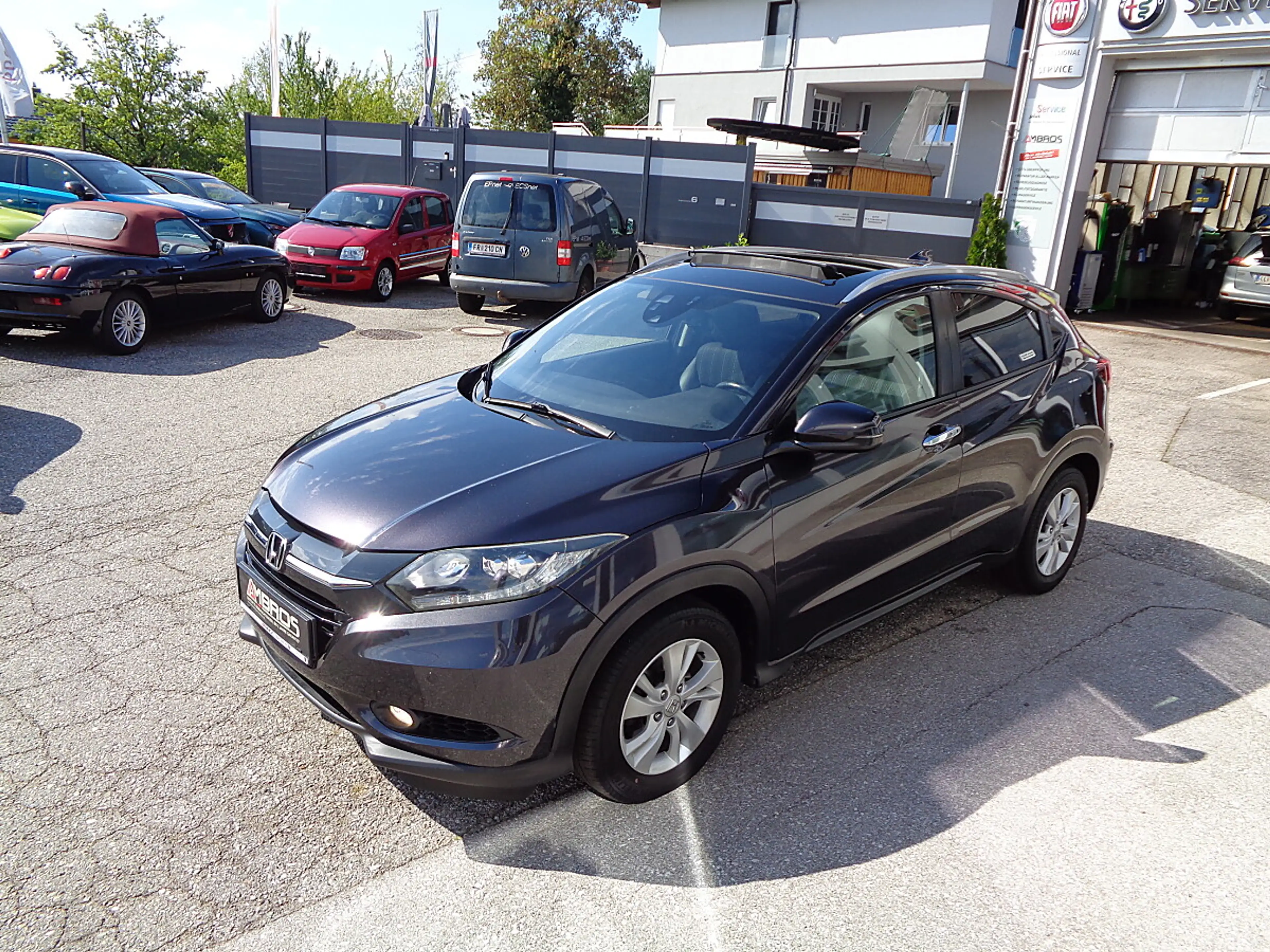 Honda HR-V 1.6 i-DTEC Executive TOP AUSSTATTUNG PANORAMA L... — photo 9