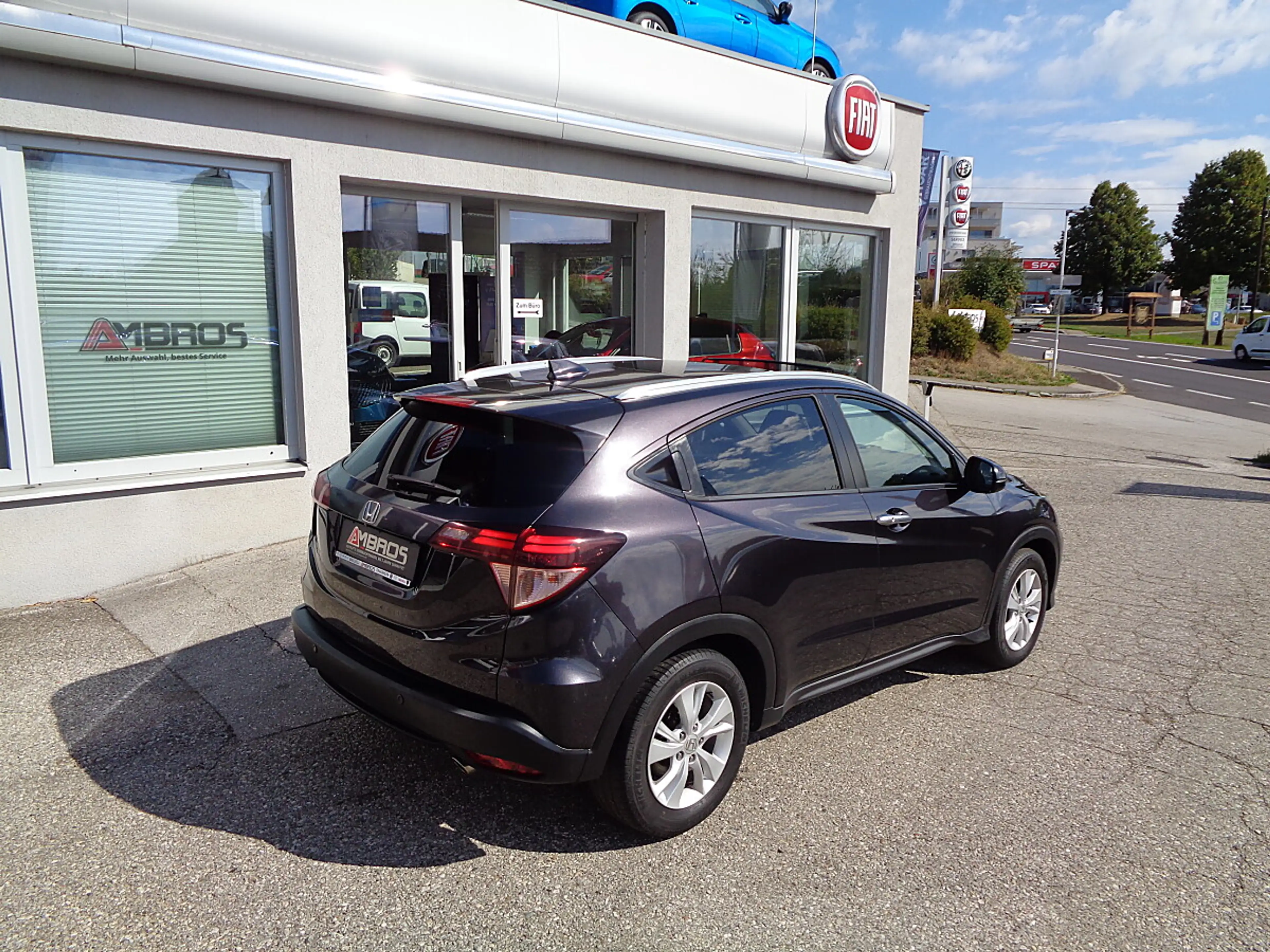 Honda HR-V 1.6 i-DTEC Executive TOP AUSSTATTUNG PANORAMA L... — photo 3