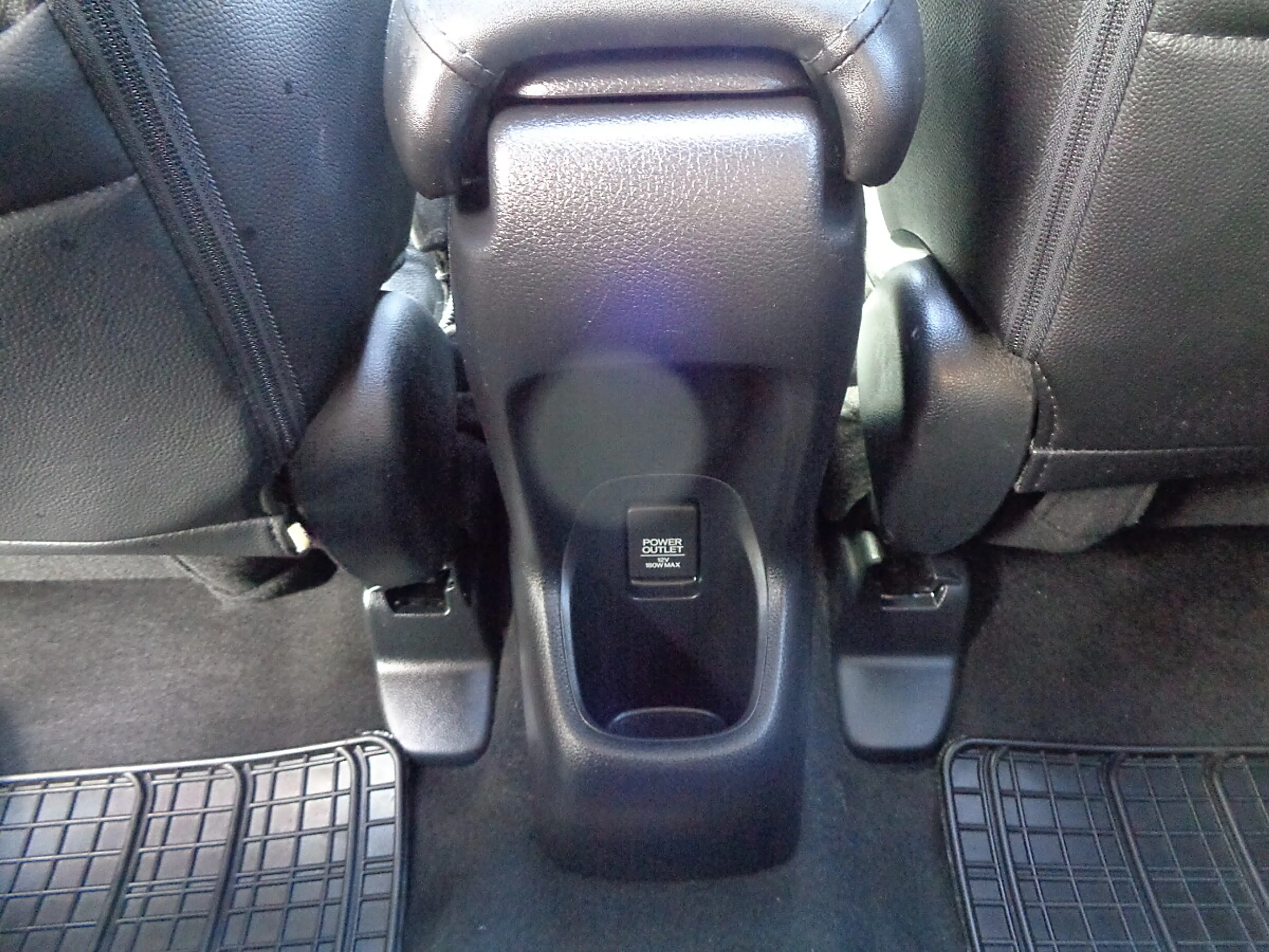 Honda HR-V 1.6 i-DTEC Executive TOP AUSSTATTUNG PANORAMA L... — photo 14