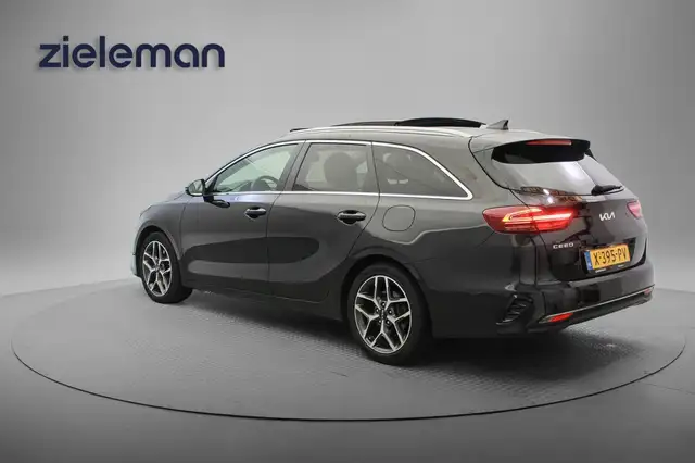 Kia Ceed view 3